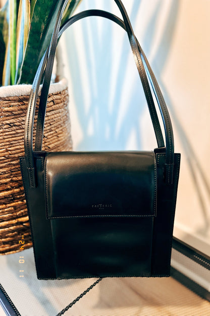 Structured leather tote bag - black