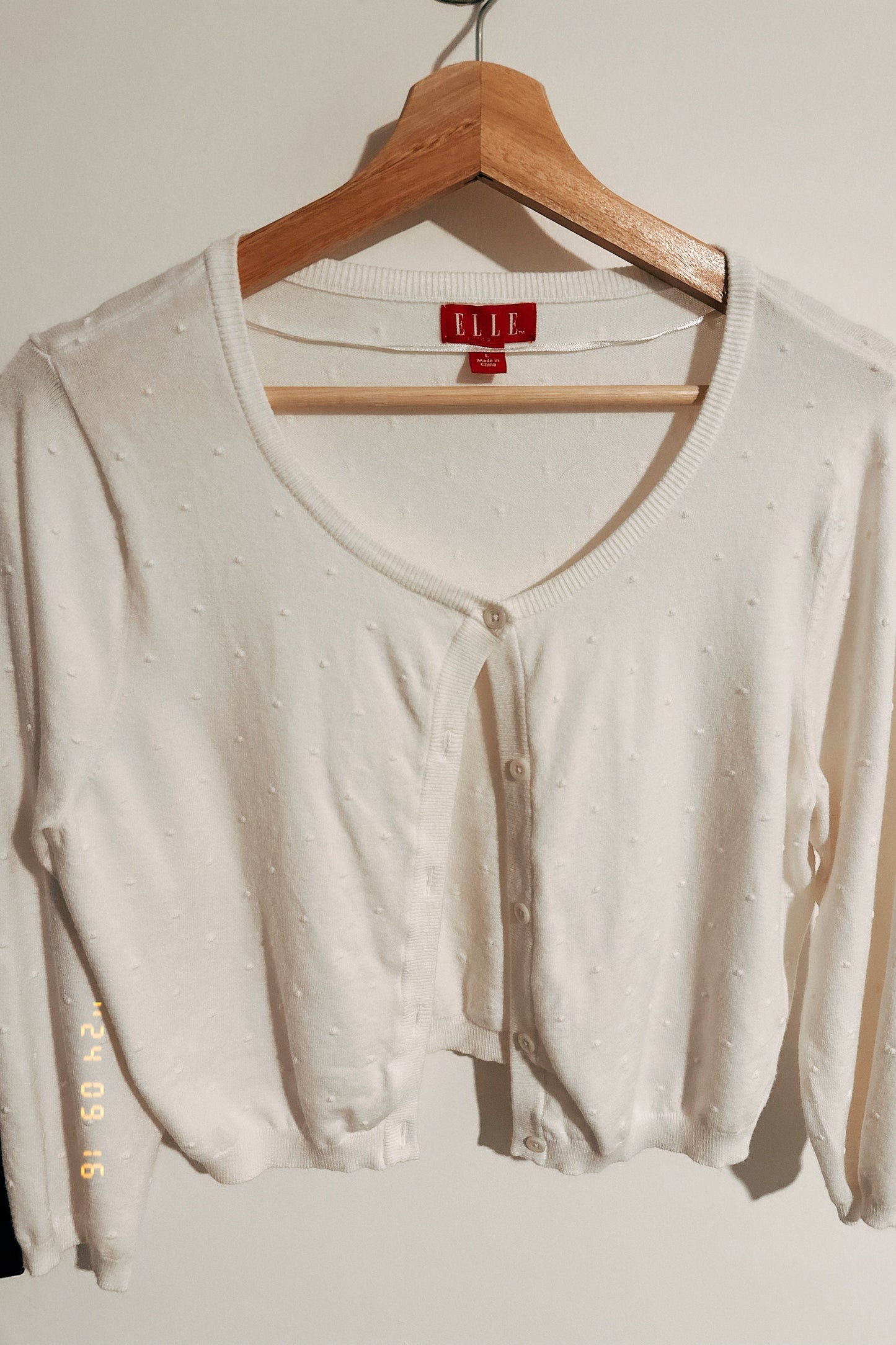 Classic cropped white sweater with 3/4 sleeves| S or M